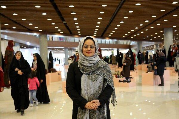 اکثر مدهای رایج از طریق تبلیغات جهانی جریان‌ساز می‌شوند