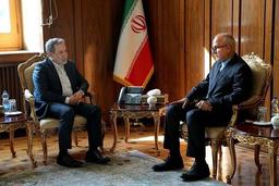 دیدار سرکنسول جدید ایران در ارزروم ترکیه با عراقچی