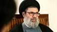 نمازخواندن دبیرکل فقید حزب الله لبنان در پارکینگ + عکس
