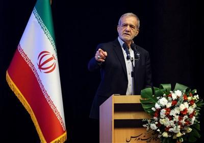 پزشکیان: اگر نخبگان به میدان بیایند دشمن هیچ غلطی نمی‌تواند بکند