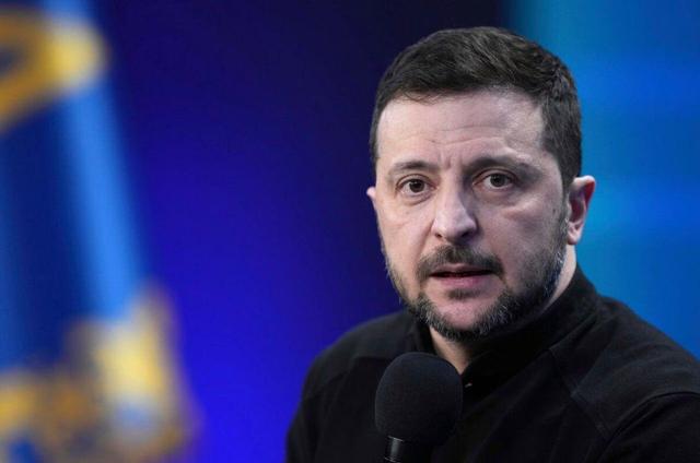 من نمی‌فهمم چرا رهبرِ بزرگ‌ترین کشورِ زمین به چند کیلومترِ دیگر نیاز دارد
