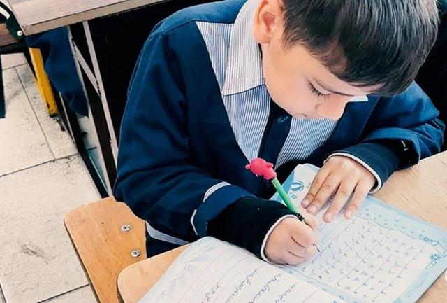 از فشار قلم تا صبر در نوشتن؛ درس‌هایی که در دبستان جا ماند