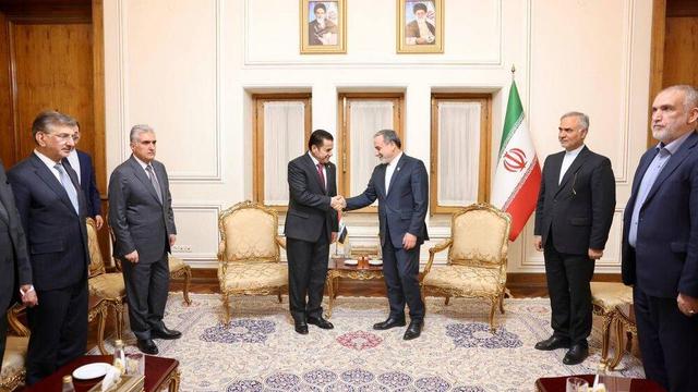 تاکید مجدد مشاور امنیت ملی عراق بر حمایت از ایران