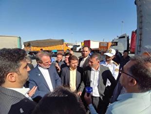 بازدید رئیس سازمان بازرسی از پایانه مرزی شهید سلیمانی و گمرک تجاری مهران/ بررسی میدانی وضعیت صادرات و واردات