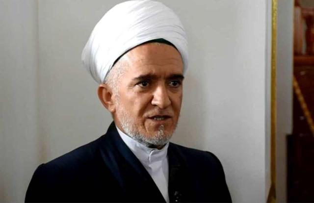 هشدار یک شخصیت مذهبی درباره بوتاکس و تاتو | پدر و مادر قلم و کاغذ نداشتند که بکشند؛ حالا اخلاق خود را بهتر کن | انتقادات مفتی تاجیکستان