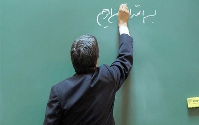 ساعات تدریس معلمان غیردولتی کاهش می‌یابد