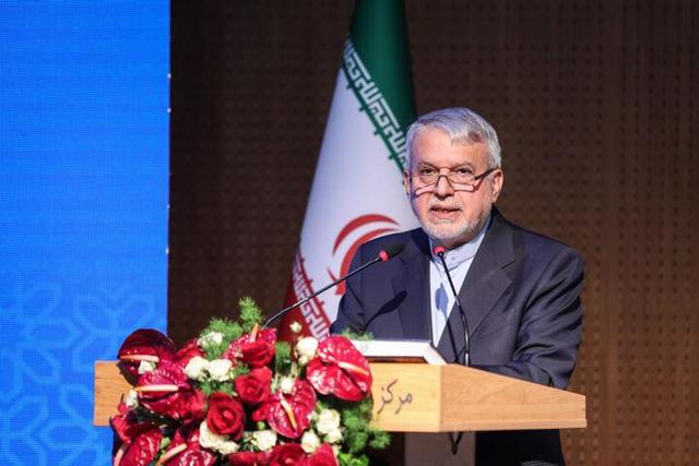 وزیر میراث فرهنگی: سفرای کشورهای همسایه برای جذب گردشگر به ایران کمک کنند