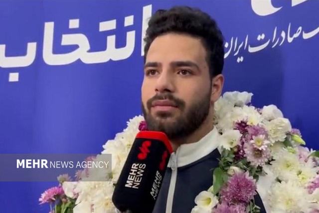 معینی: پرچم تیم ملی دست وزنه‌برداری افتاد؛ برای نتیجه عالی می‌جنگیم