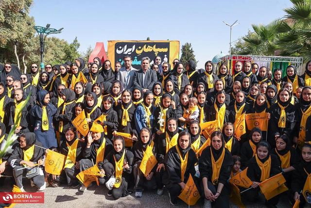 تجدید میثاق خانواده سپاهان با شهدا در سالروز تاسیس سپاهان
