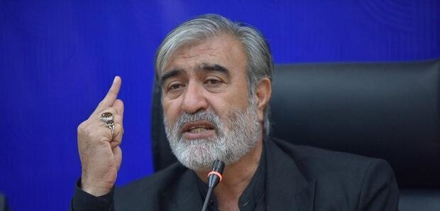 عزیزی: گروسی صلاحیت موعظه درباره دیپلماسی را ندارد