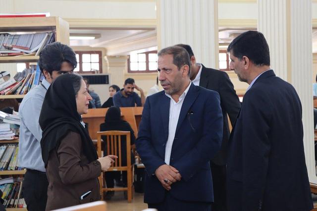 تسهیل ثبت نام دانشجویان جدید باید در اولویت باشد