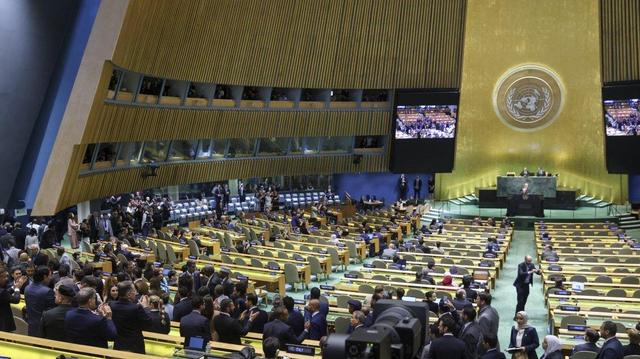سازمان ملل: ۱۲ کارمند آزاد شده سازمان ملل یمن را ترک کردند/ گذرگاه‌های غزه باید باز شوند