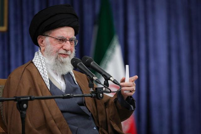 علت تغییر لحن اخیر آیت‌الله خامنه‌ای در برابر ترامپ | ایجاد چالش بزرگ برای آمریکا در منطقه