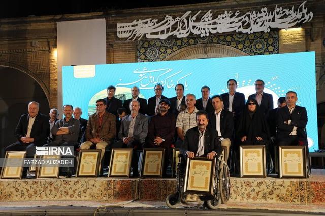 آیین قدردانی و تکریم ۲۰ هنرمند شاخص استان ایلام+ فیلم