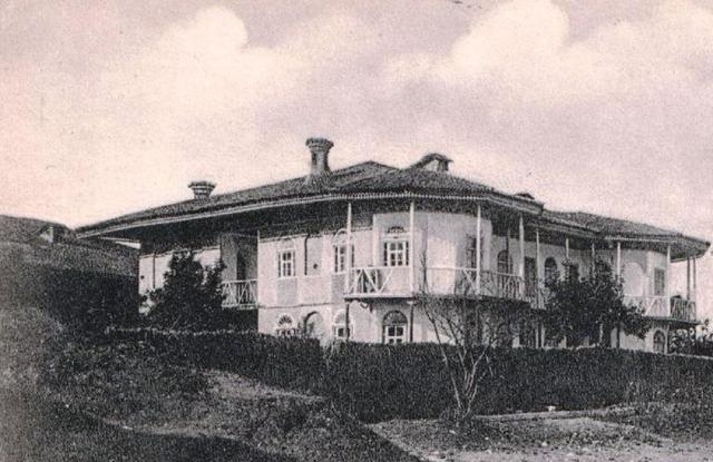 اقامتگاه تابستانی کنسول روسیه در انزلی (عکس)
