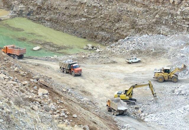 استاندار بوشهر: اعتبار تکمیل سدهای استان تأمین شود