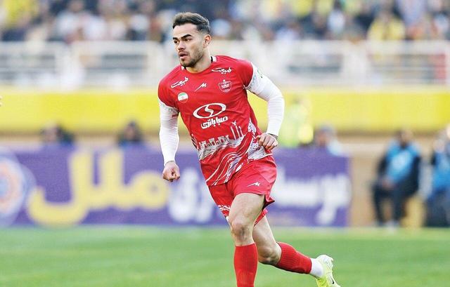 غیبت ستاره پرسپولیس در تمرینات بعد از تعویض در بازی دیشب