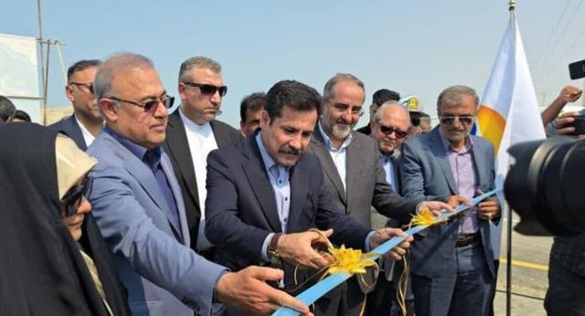 برگزاری آیین بهره‌برداری از قطعه سوم بزرگراه خلیج فارس/بازدید احمد مرادی از نیروگاه سیکل ترکیبی قشم