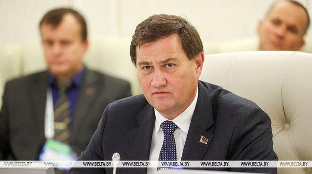 مینسک: آماده گفت‌وگو با اتحادیه اروپا هستیم