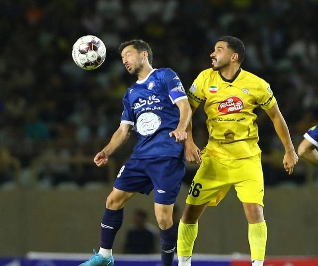 هفته اشتباهات عجیب مدافعان و عملکرد عجیب‌تر مربیان