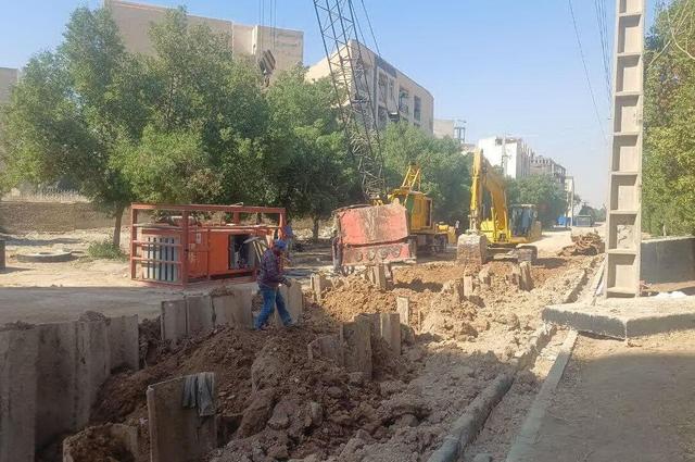 اجرای طرح جمع‌آوری فاضلاب مناطق زیتون کارمندی و ملی‌راه اهواز