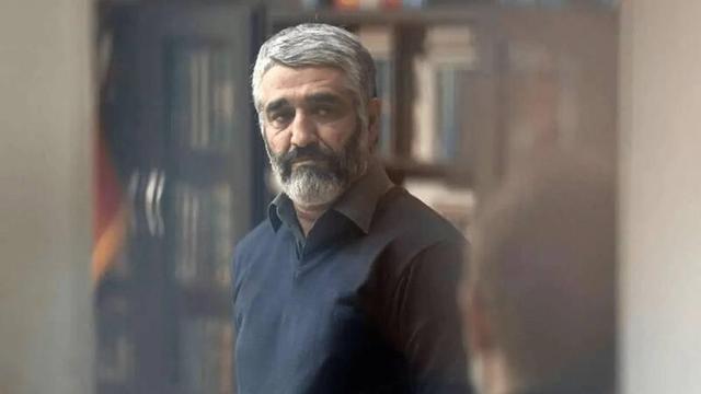 وکیل پژمان جمشیدی خروج او از کشور را تایید کرد