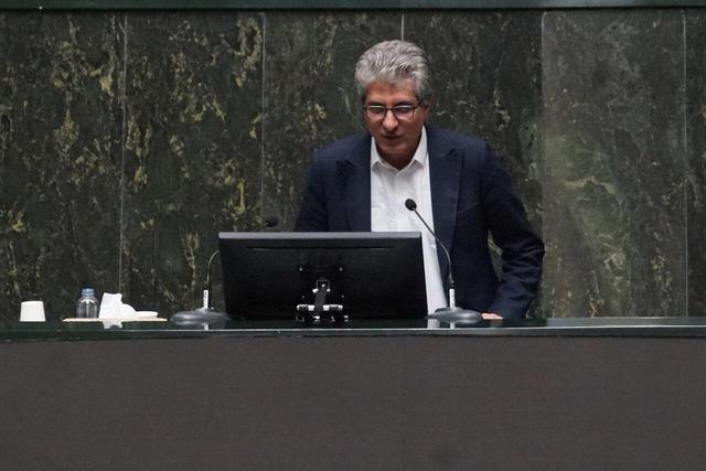 ضرورت برخورد با قاچاقچیان بزرگر سوخت به جای سوخت‌بران جزء