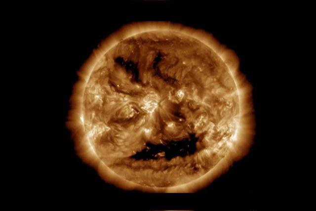 خورشید با لبخندی ترسناک به استقبال هالووین رفت!