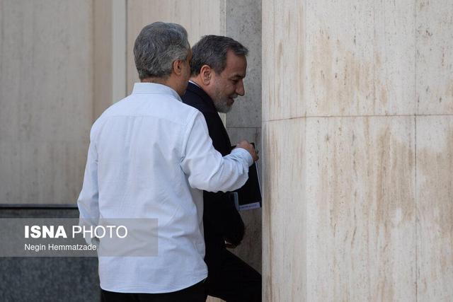 حاشیه جلسه هیات دولت - ۷ آبان