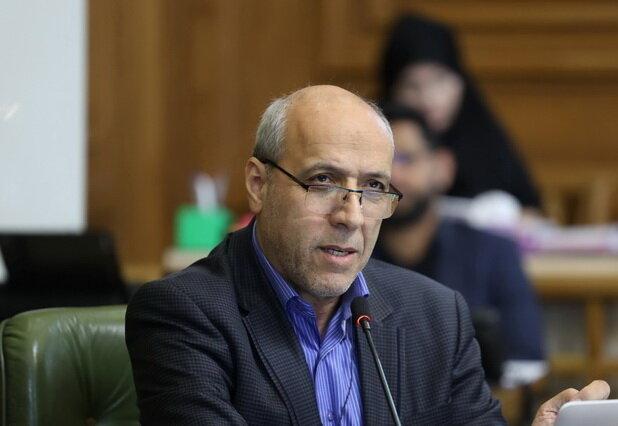 برق بالاسری مترو باید درست شود/ مدیران بی‌تجربه و کم‌بازده آسیب جدی به شهر می‌رسانند