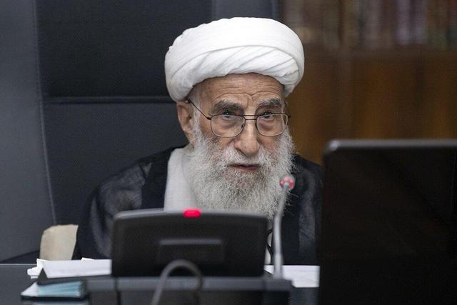 آیت الله جنتی: نگاه تمدن غرب به زنان استثماری است