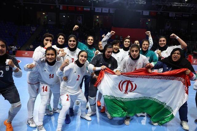 فوتسال دختران ایران ۰ (۳) - (۲) ۰ فوتسال دختران چین؛ قهرمانی در ضربات پنالتی