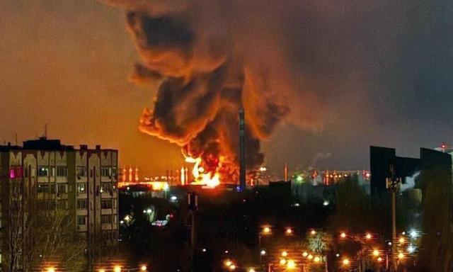 ادعای اوکراین: ۲ پالایشگاه نفت روسیه هدف قرار گرفتند