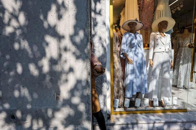 این مراکز مهم تجاری در تهران پلمب شدند | تصاویر