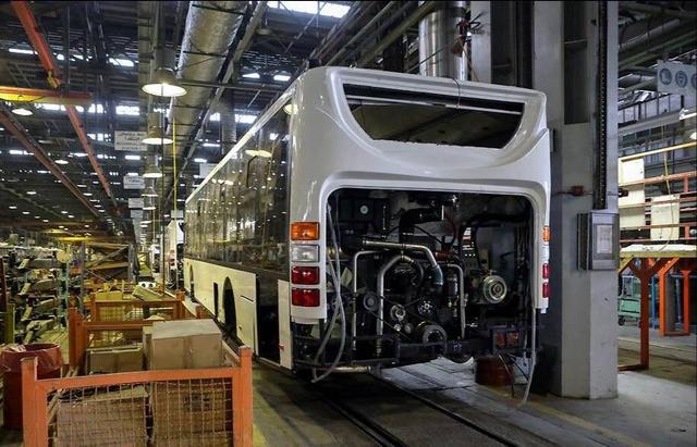 تحویل ۴۰۰ دستگاه اتوبوس جدید به ناوگان حمل‌ونقل مشهد