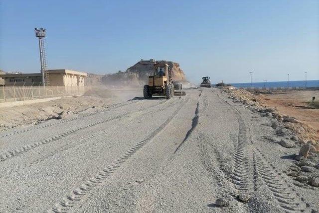 بهسازی یکی از مهمترین مسیرهای تردد در جزیره خارگ آغاز شد