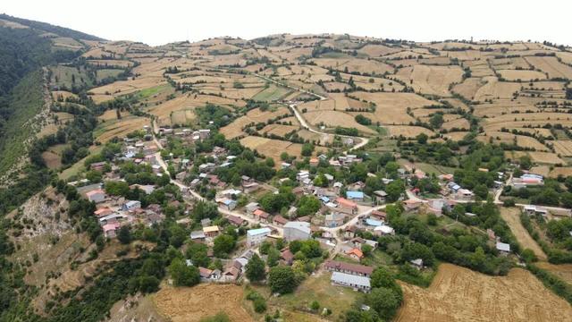 امید در مناطق محروم هزارجریب جوانه زد؛ آبادانی با حضور جهادی‎ها