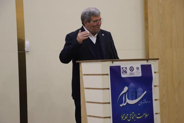 حسینی:مدارس به کانون فعالیت‌های اجتماعی و تربیتی تبدیل می‌شوند