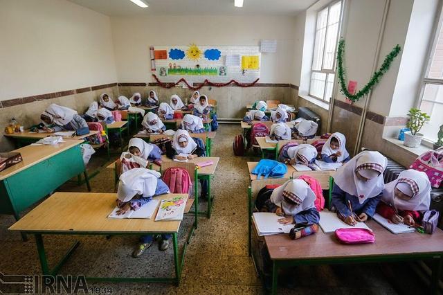 تراکم دانش آموزی در ۱۱۸ مدرسه البرز بالا است