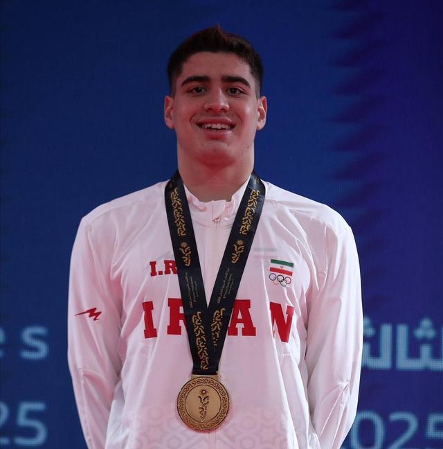 شناگر فارس نخستین طلای تاریخ شنای ایران را در بازی‌های آسیایی جوانان گرفت