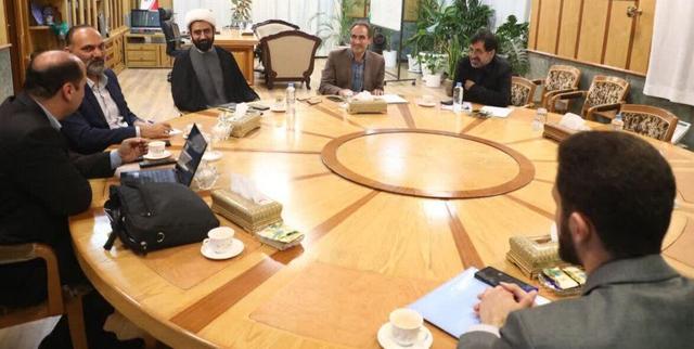 توسعه نیروگاه‌های خورشیدی اولویت‌ مدیریت انرژی در قم است