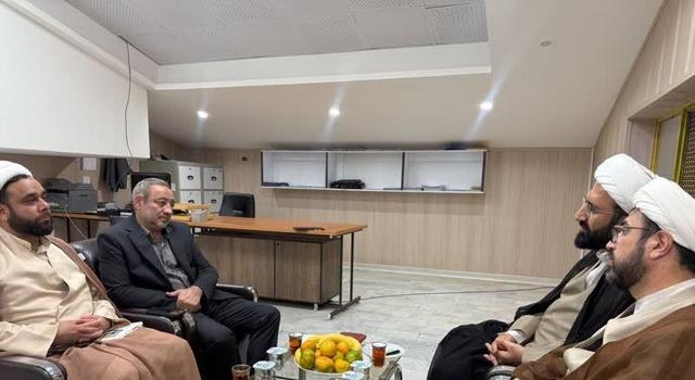 همکاری با حوزه‌های علمیه زمینه‌ساز تربیت نسلی سالم و فعال است