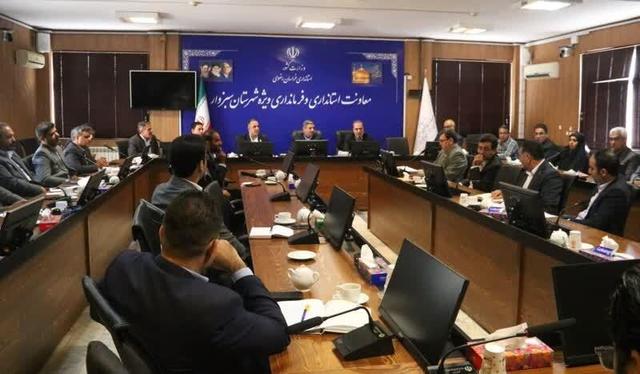 کاهش بروکراسی؛ برای بهبود جذب سرمایه‌گذاری ضروری است