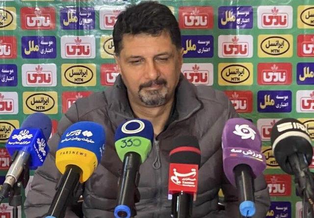 حسینی: نباید از آلومینیوم توقع زیادی داشته باشید/ اجازه اشتباه مقابل استقلال را نداریم