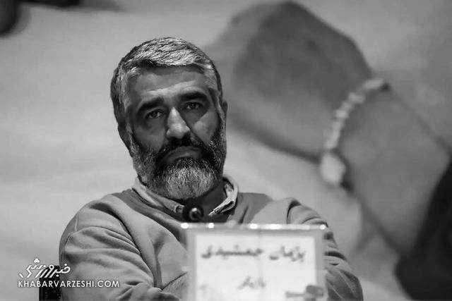 وکیل دیگر پژمان جمشیدی: این اتهام آدمی است که چاقو زیر گردن خانمی گذاشته و به ساختمانی کشانده و.../ وکلای پژمان در پرونده شکایت جنجالی چند نفرند؟