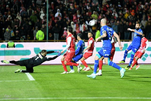 دربی بدون آزادی؛ ادامه آوارگی سرخابی‌ها در فصل آینده