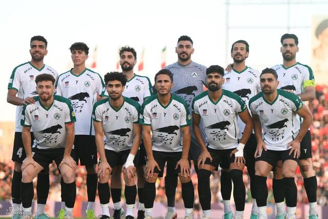 باشگاه قدیمی لیگ برتری به انحلال نزدیک شد/ ۴۶۰٬۰۰۰٬۰۰۰٬۰۰۰ ضرر رسوب کرد!