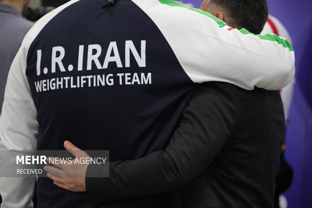 اخرین طلای کاروان ایران به وزنه‌برداری رسید