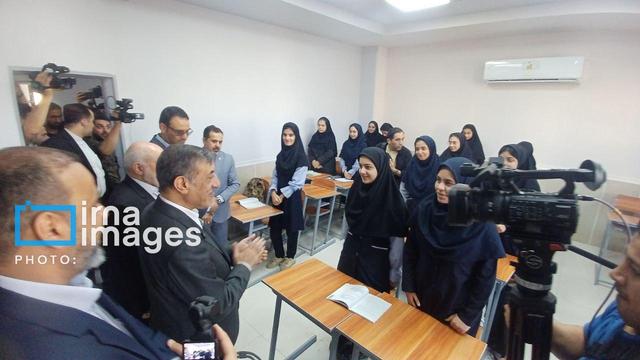 عزم دولت برای گسترش عدالت آموزشی در کشور/افتتاح نخستین مدرسه طرح رییس جمهور در اهواز