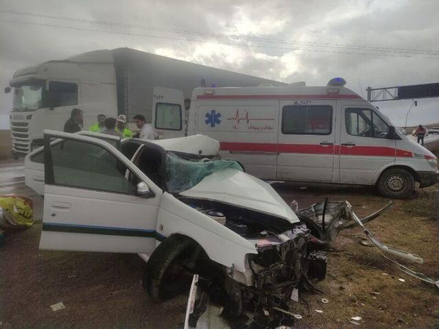 جان باختن پنج نفر به دنبال سانحه تصادف در جاده نهاوند-فیروزان